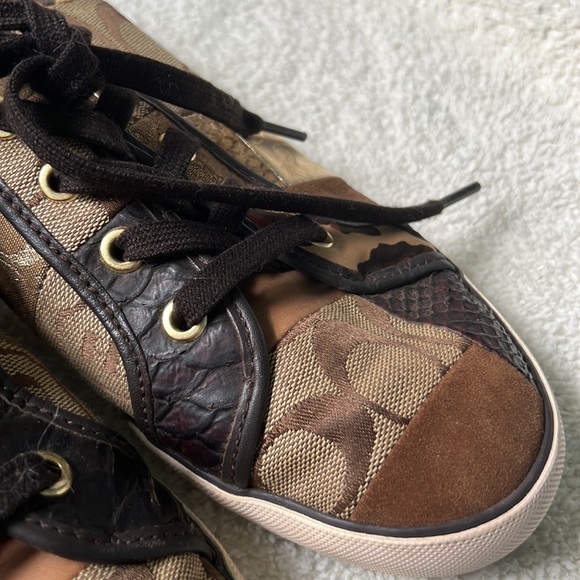 Authentic Vintage Coach Sneakers - Picture 13 of 16
